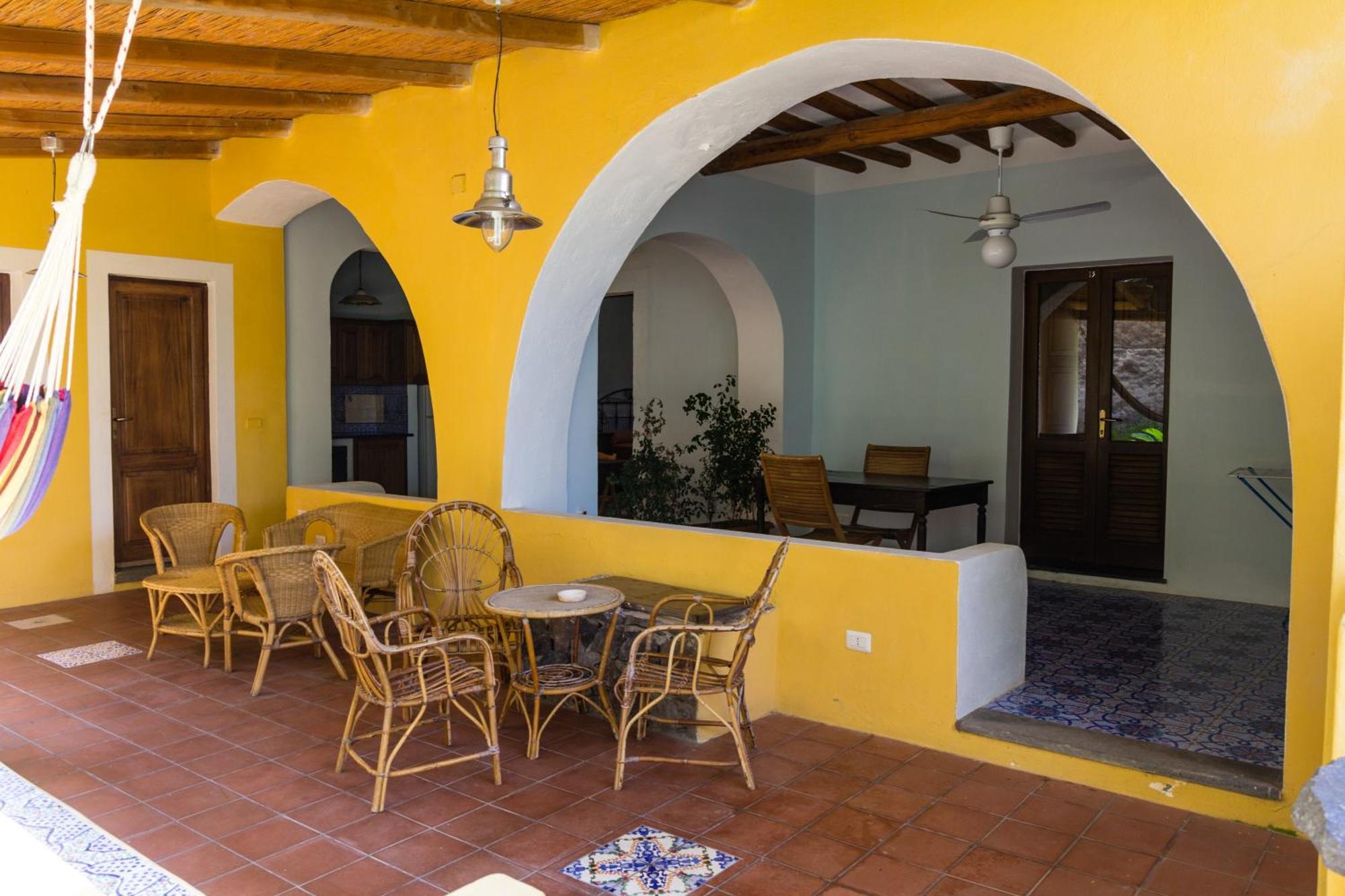 Hotel Arcangelo - Salina Санта Марина Салина Екстериор снимка
