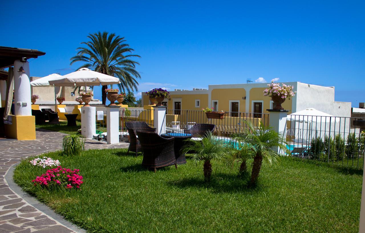 Hotel Arcangelo - Salina Санта Марина Салина Екстериор снимка